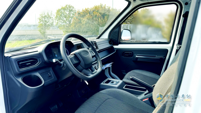 攪動(dòng)7方中面市場(chǎng)，開瑞新能源全新江豚E7“站穩(wěn)”7方市場(chǎng)靠啥“硬實(shí)力”？