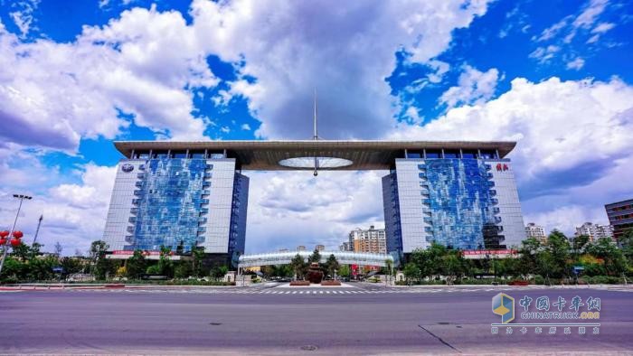 持續(xù)向陽，2023年一汽解放風(fēng)景這邊獨(dú)好