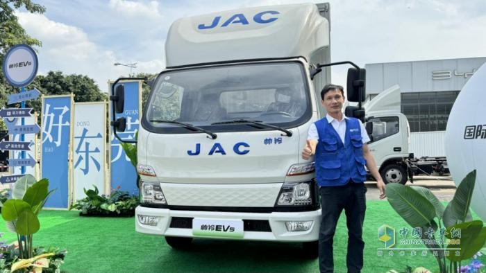 12.98萬起！純電輕卡升級1號車帥鈴EV5全球上市，震撼來襲