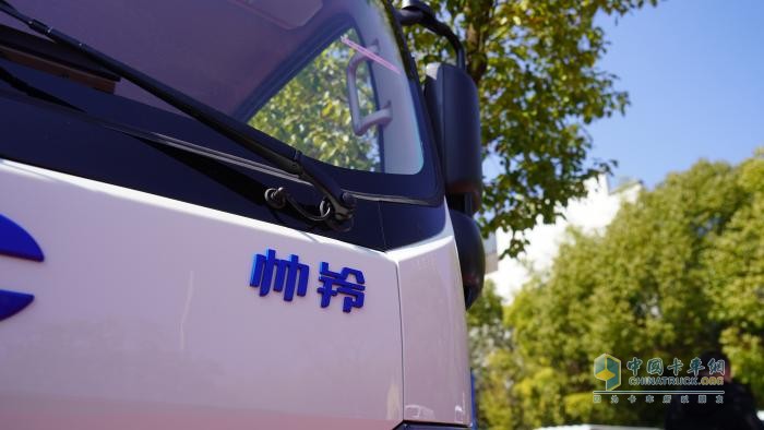 江淮1卡帥鈴ES6：七大“法寶”護(hù)航，打造全能高端純電輕卡新標(biāo)桿