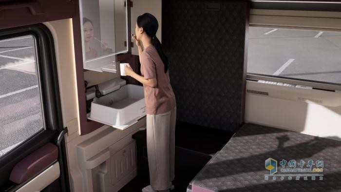 輕松自在的移動之家:歐曼銀河9以非凡空間設計重新定義重卡標準