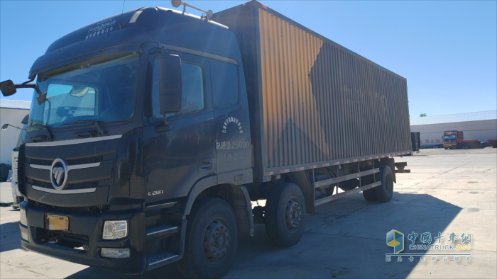 6年行駛130萬公里 節(jié)省15萬！歐曼GTL重卡就是沈師傅最好的運(yùn)輸搭檔