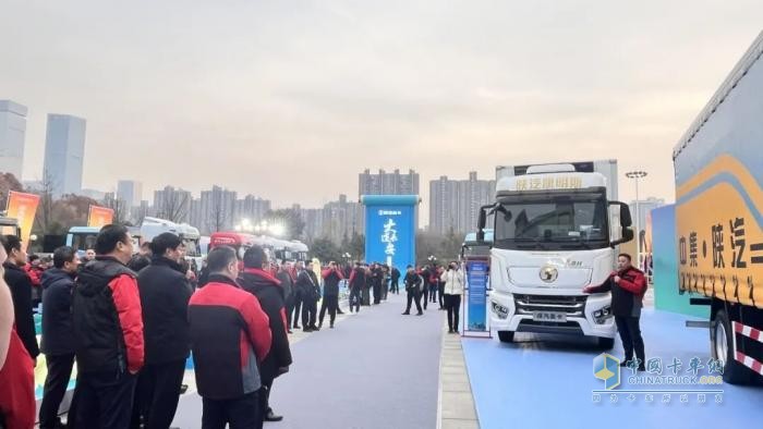 全場(chǎng)景、全領(lǐng)域、全覆蓋，西安康明斯全系產(chǎn)品助陜汽重卡開(kāi)疆拓土