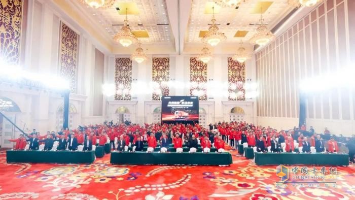 龍擎3.0新一代重型動(dòng)力鏈3月1日震撼發(fā)布！