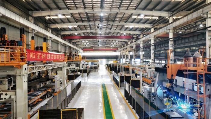 中集車輛2024年報(bào)出爐：營收210億元，經(jīng)營性凈利