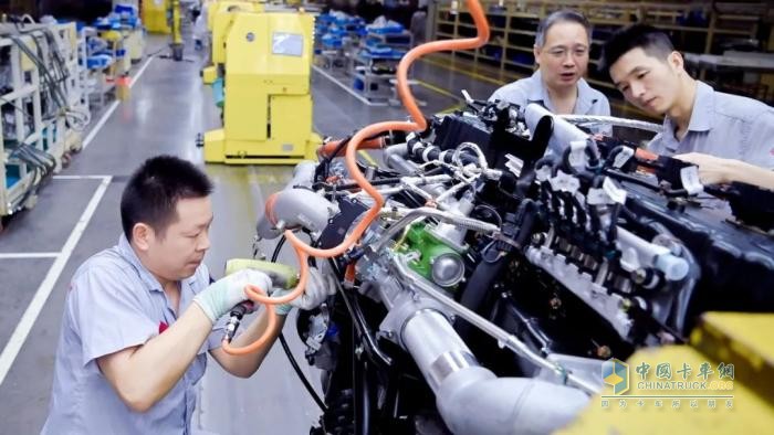 東風龍擎：破局！向上！