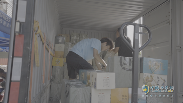 奧鈴:成本減半 路權(quán)開掛 順豐生鮮專線背后的“綠色動能”