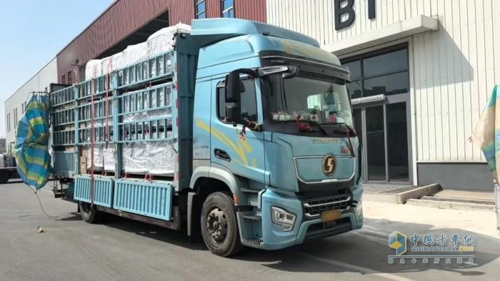 陜汽龍驥H載貨車,貨運(yùn),康明斯B6.2FE發(fā)動機(jī)