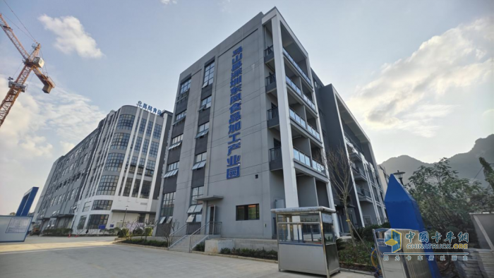 東風(fēng)汽車鄉(xiāng)村振興案例入選國(guó)家“藍(lán)皮書”，這波操作666