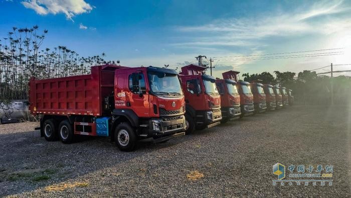 350大馬力 輕量合規(guī)，乘龍M3 6X4小鋼炮自卸車多拉快跑多賺錢