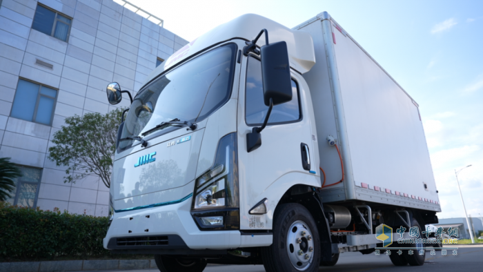 江鈴汽車攜手寧德時(shí)代，引領(lǐng)換電新時(shí)代