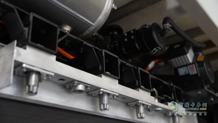 江鈴汽車攜手寧德時(shí)代，引領(lǐng)換電新時(shí)代