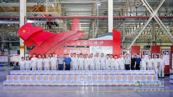 東風(fēng)商用車：“干”字當(dāng)頭，“拼”勁滿格！公司全領(lǐng)域按下“加速鍵”