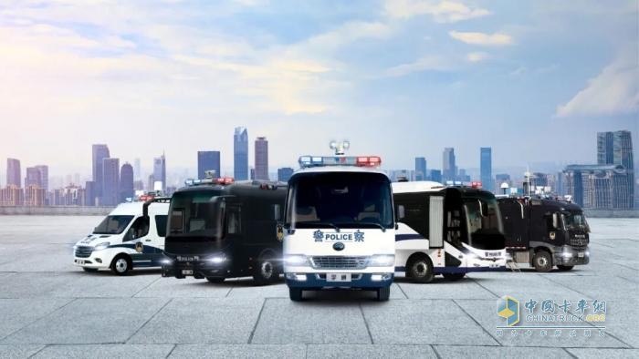 宇通警用特種車參與九三閱兵保障任務(wù)