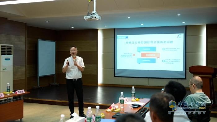 解放鷹途、J7創(chuàng)領(lǐng)版助陣“跨境物流論壇”