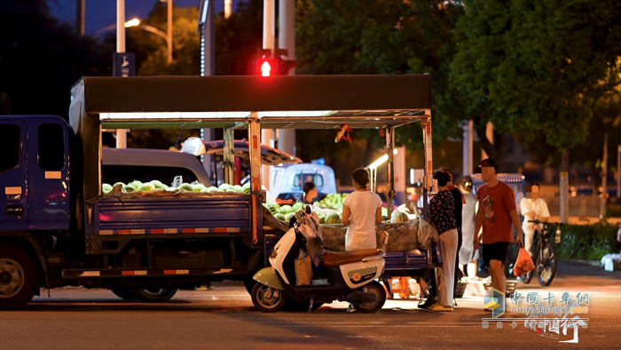 從農(nóng)田到餐桌，駿鈴V6和他一起守護(hù)千畝瓜田