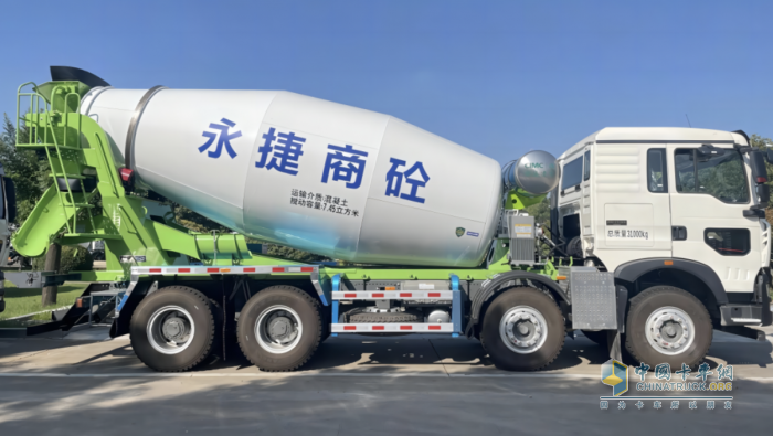 暑氣正旺，熱情高漲！又一批凌宇“頂流”交付客戶！