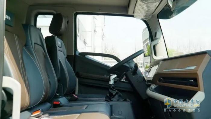 瑞沃大金剛ES5 Pro：全面進(jìn)階 更好開 更好用的工程車！