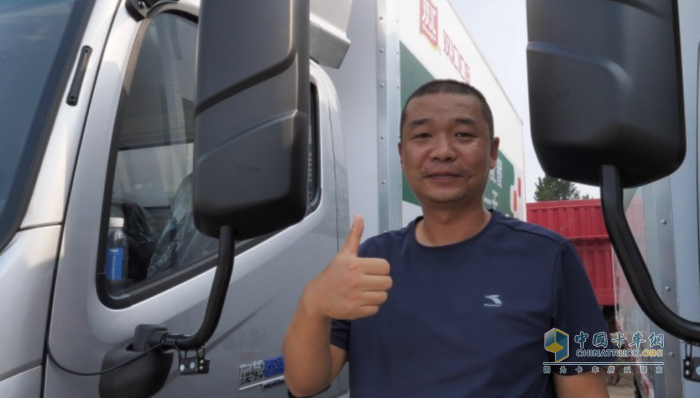 30輛奧鈴智藍(lán)HL超混輕卡交付雙匯，高質(zhì)量守護(hù)學(xué)生盤中餐