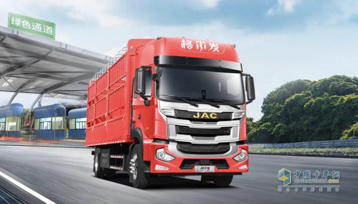 江淮格爾發(fā)重卡:“老司機”開新車照樣13個油，聽說有秘訣