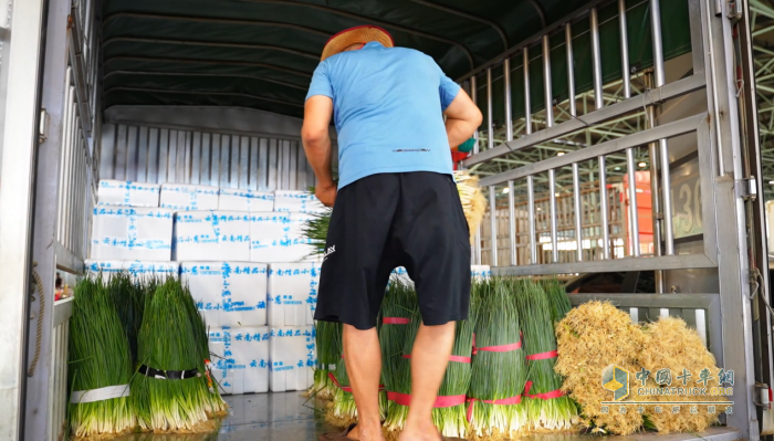 海島內(nèi)的靜流歲月 比亞迪T5與他駛向三十載光陰