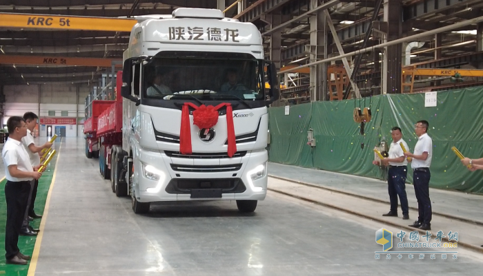 陜汽中集協(xié)作共鑄發(fā)展快車道 全球最大馬力一體化燃?xì)鈾C(jī)新疆下線！