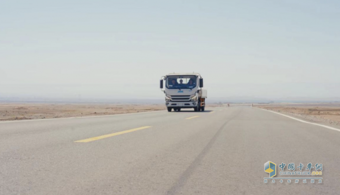 高溫下的極致：江鈴樂行新能源旗下產(chǎn)品無懼“烤”驗(yàn)，實(shí)力盡顯