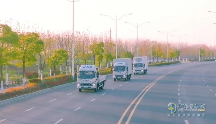 致力混動技術發(fā)展，引領行業(yè)良性內循環(huán)，江淮1卡混動1號駿鈴聚寶盆即將全球上市！