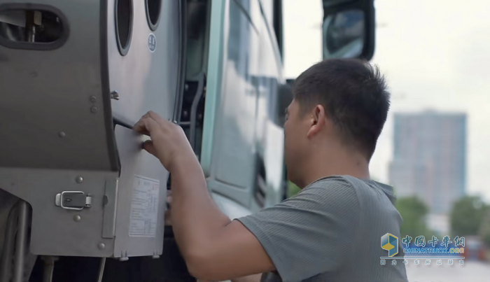 老司機(jī)實(shí)測(cè)：黃金動(dòng)力+超低氣耗！乘龍H5V LNG牽引車(chē)復(fù)雜工況下的"最優(yōu)解"！