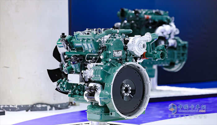 解放青汽JK6 4×2 320馬力大單橋載貨！一身“掙”能量太讓人心動(dòng)了！