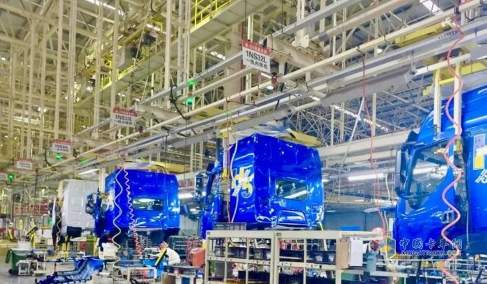 東風(fēng)柳汽乘龍：承載萬(wàn)千卡友創(chuàng)富夢(mèng)想，安全保障豈敢“視若兒戲”