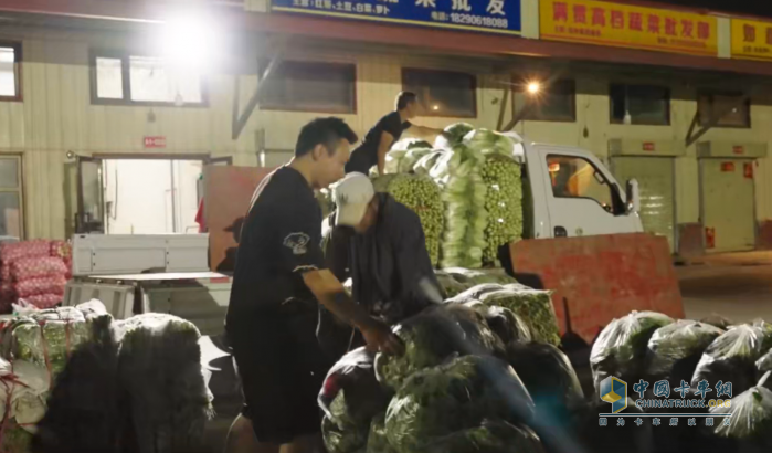  每公里低至0.3元，東風(fēng)途逸T5 CNG 帶來美好生活