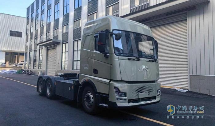 斯堪尼亞發(fā)布“斯堪尼亞” 鈉離子電池配裝廈門金龍 399批次公告牽引車看點一覽