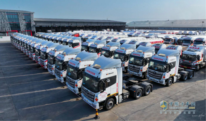 107臺福田歐曼牽引車交付坦桑尼亞 屬地化戰(zhàn)略助力東非市場跨越式發(fā)展