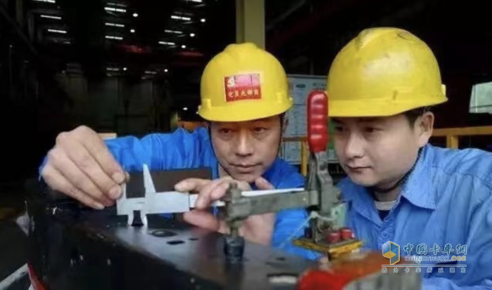 【聚焦兩會(huì)】江鈴汽車劉輝:以科技創(chuàng)新助推企業(yè)高質(zhì)量發(fā)展