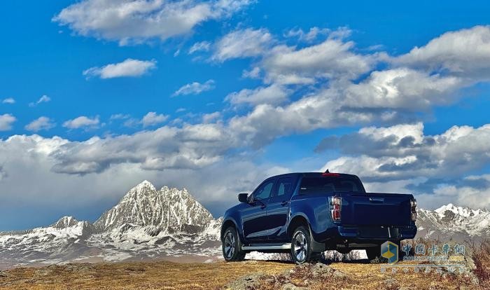 五十鈴T30探險(xiǎn)家即將震撼上市！為高端皮卡市場(chǎng)帶來怎樣驚喜？