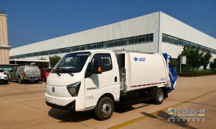 綠牌路權(quán)，裝載量大!五征純電動(dòng)6方壓縮式垃圾車，減少二次環(huán)境污染