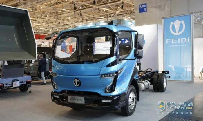 飛碟汽車亮相德國漢諾威國際交通運輸博覽會，大放光彩！