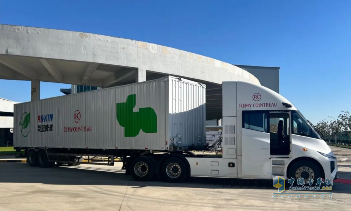 葦渡Windrose純電重卡助力榮慶物流，為人頭馬提供京滬、滬粵、滬蓉干線純電運(yùn)輸