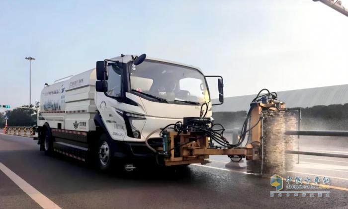 五征集團與日照港集團深化合作助力港口環(huán)境升級