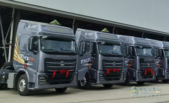 火爆交車(chē) 實(shí)力霸榜！豪沃重卡交付盛況閃耀今夏