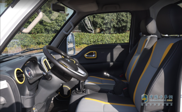 擺攤創(chuàng)業(yè)神器！東風途逸T5為何成為小卡市場新寵？