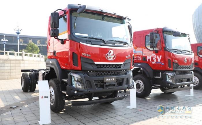 礦區(qū)山區(qū)運輸難？乘龍H5 4×2極限自卸車輕松破局