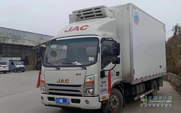 用冷鏈1號·帥鈴冰博士把點對點冷鏈運輸做深，他對行業(yè)有自己的理解