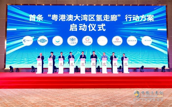 摘得“首季國內(nèi)銷冠” 中國一汽向新而行