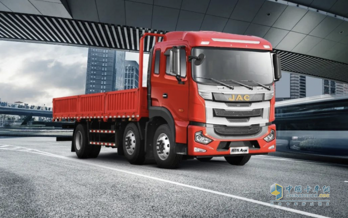 聚力共贏 攜手前行！江淮格爾發(fā)重卡6×2載貨車(chē)首批交付