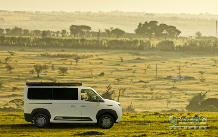 讓詩與遠方觸手可及-先鋒官 V 宿營車，解鎖自在旅居新生活！