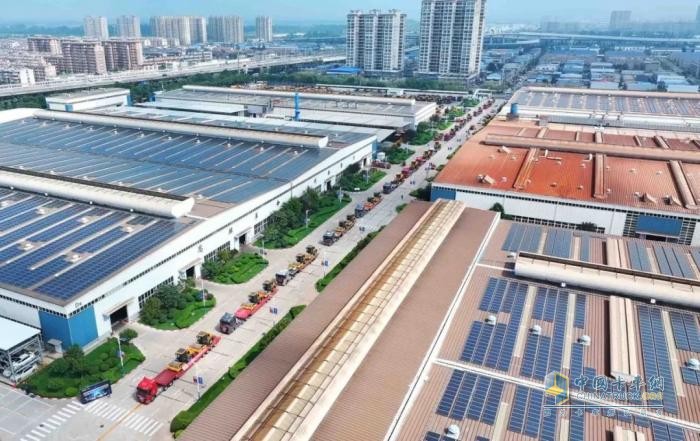 發(fā)車！百臺徐工成套化設(shè)備出口西亞北非