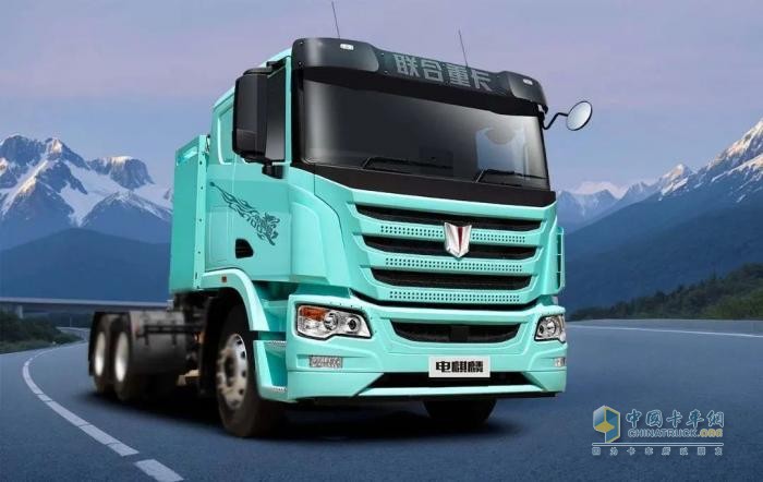 聯(lián)合重卡電麒麟400：突破95%深度放電 續(xù)航直增45公里 引領(lǐng)新能源重卡進(jìn)階升級(jí)！