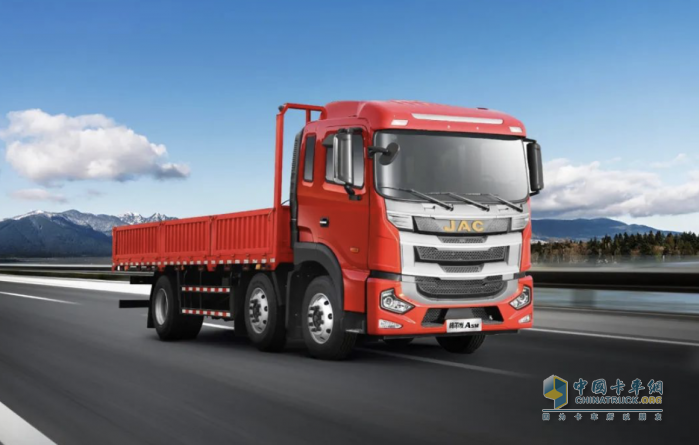 聚力共贏 攜手前行！江淮格爾發(fā)重卡6×2載貨車(chē)首批交付